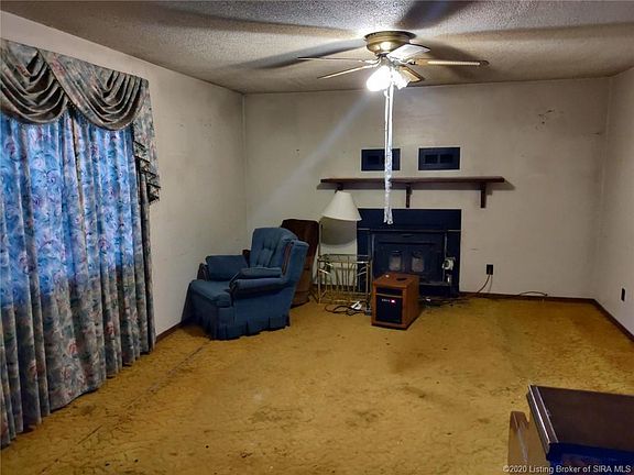 4th image of 12175 Lee Ln NE