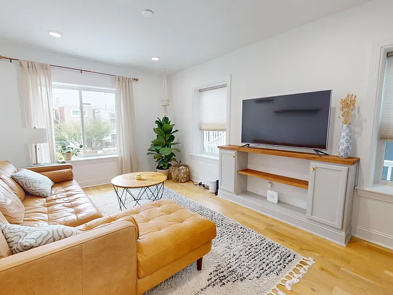 1226 Federal St — Photo 16