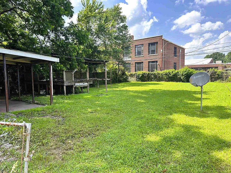 4100 Vaughn Rd — Photo 12