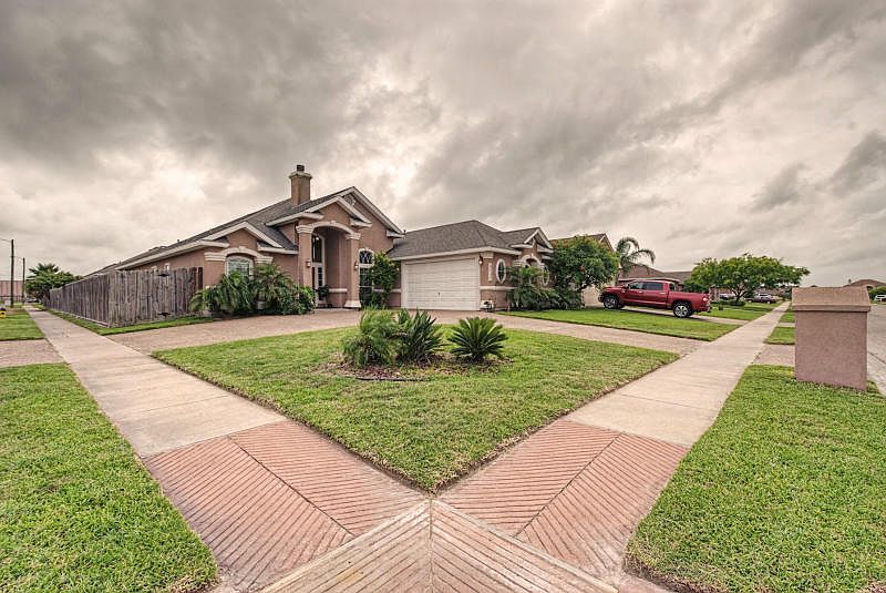 1st image of 6045 Queen Bess Dr