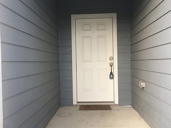 3rd image of 12642 Pelican Bay Dr