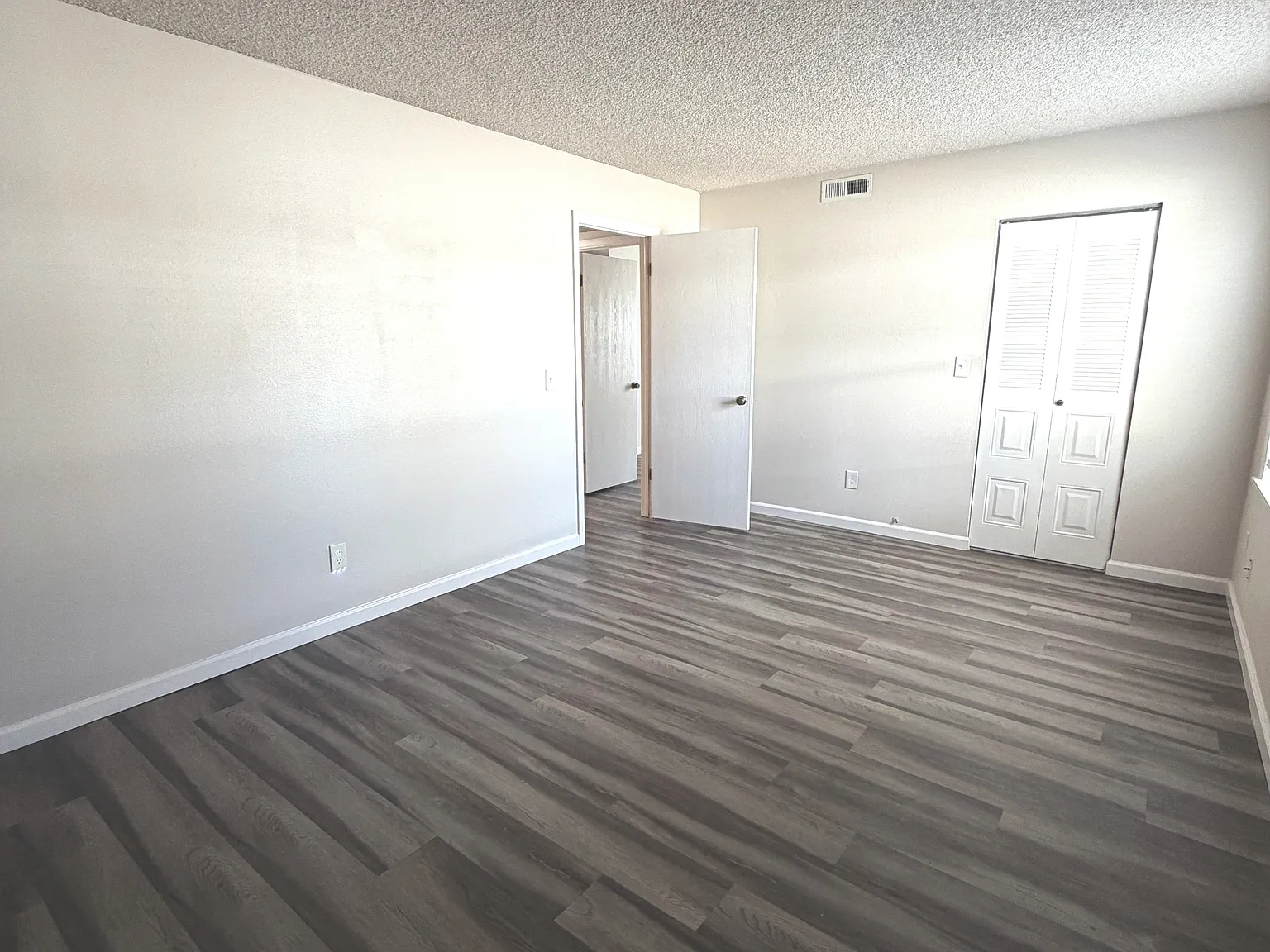 1543 Main Street #3 - 1 — Photo 4