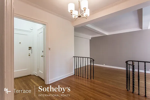 Sold by Terrace Sotheby's International Realty | media 34