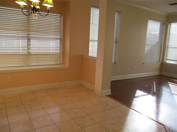 2nd image of 3005 Pecan Meadow Dr