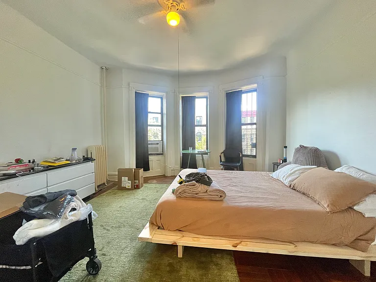 1054 Bergen St #4C — Photo 1