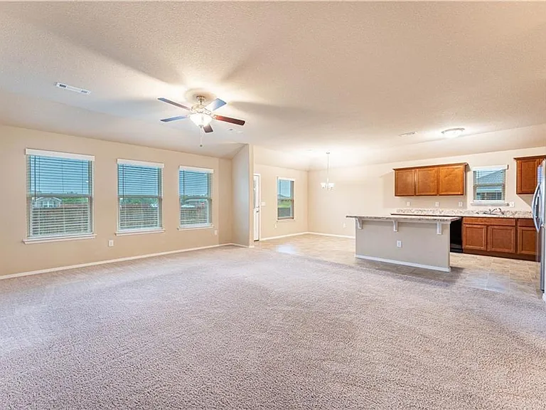 6702 SW Pilgrim Rd — Photo 5