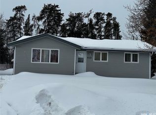 619 Guy PLACE, La Ronge, SK S0J 1L0