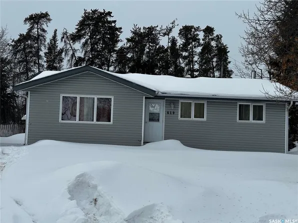 619 Guy PLACE, La Ronge, SK S0J 1L0