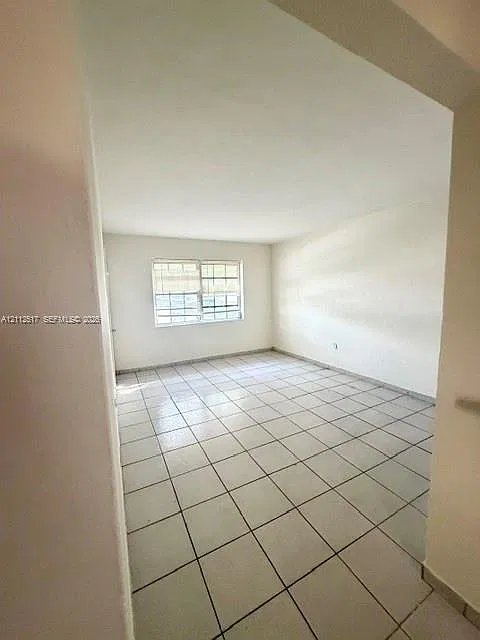 C Gab Douglas Sec — Photo 2