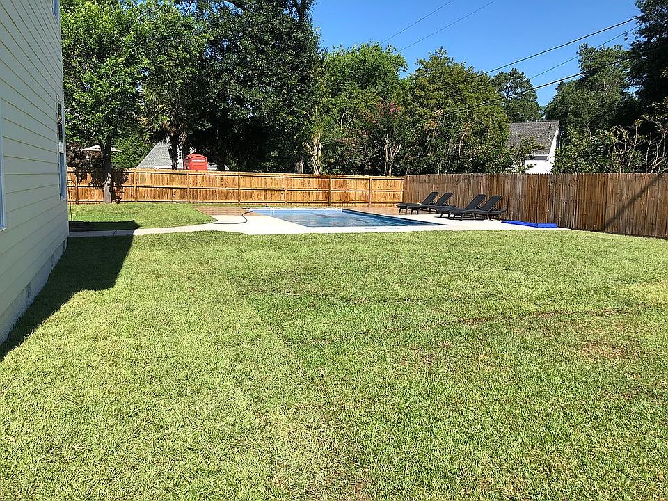 2nd image of 4007 Linwood Rd