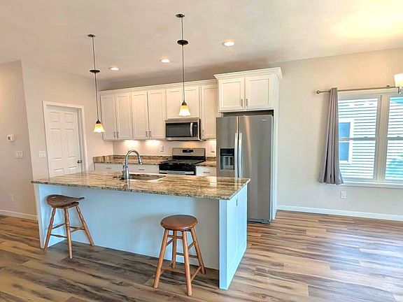 3rd image of 602 E Madison Ave 36-unit 35