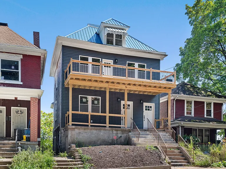928 Morningside Ave — Photo 1