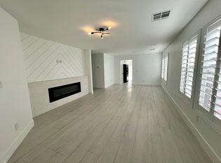 904 Lord Crewe St, Las Vegas, NV 89138