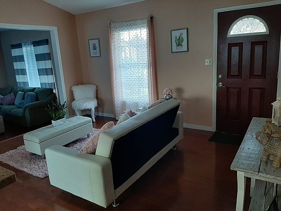 2nd image of 4014 Killian Dr