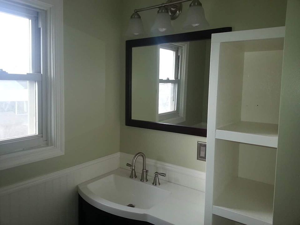 2nd image of 77 Center St