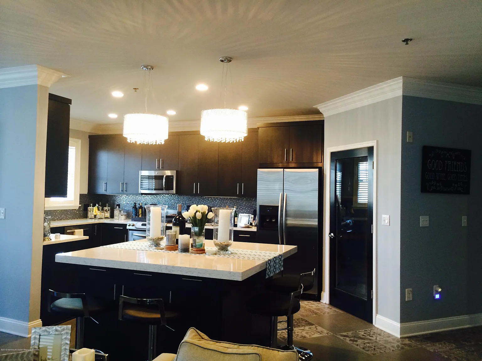 2 bed, 1717 sqft, $3,500 — Photo 3