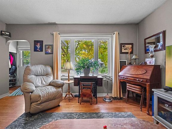 4th image of 5229 W 50th St