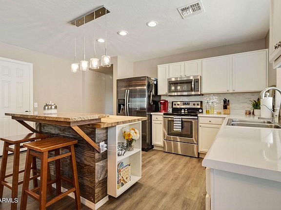 2nd image of 7009 S 31st Dr