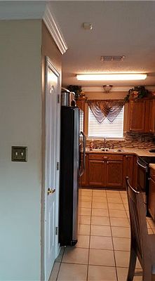 3rd image of 14049 Dunbarton Dr