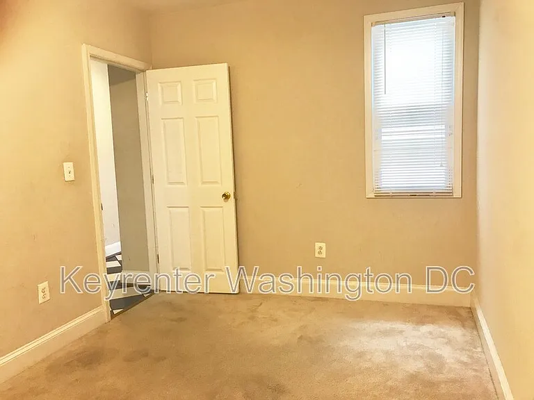1700 W Virginia Ave NE #3 — Photo 10