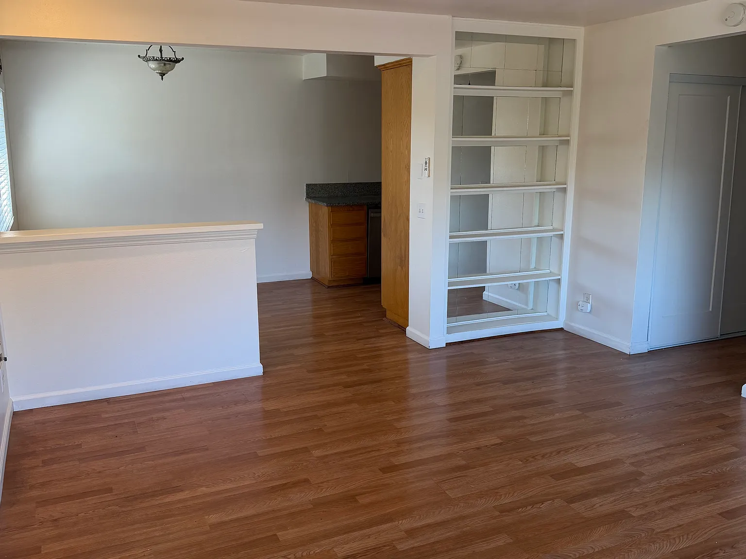 4 bed, 1300 sqft, $5,050 — Photo 4