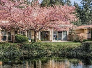 823 Lakes Blvd, Nanaimo, BC V9P 2P8