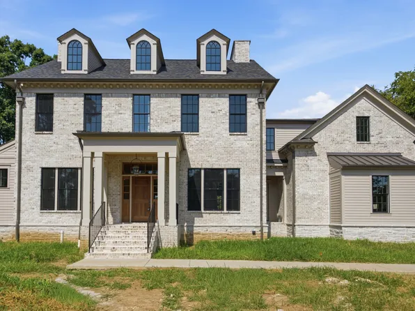 215 Page Rd, Nashville, TN 37205