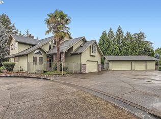 2370 NE Jackson School Rd, Hillsboro, OR 97124