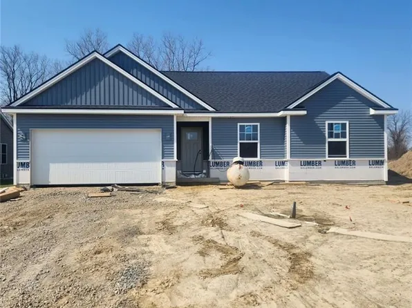 108 Silverbuck Blvd, Swanton, OH 43558