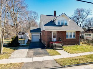 4727 Pine St, Columbiaville, MI