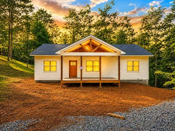 209 Pinecrest Ct, Ellijay, GA 30540