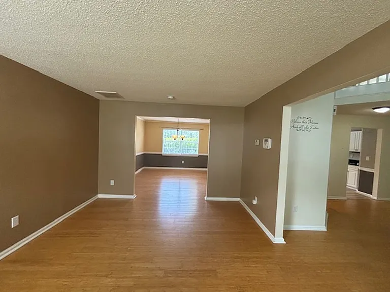 3301 Sacramento Dr — Photo 9