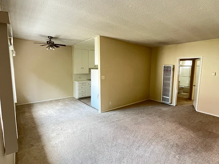 11746 Goshen Ave #7 — Photo 17