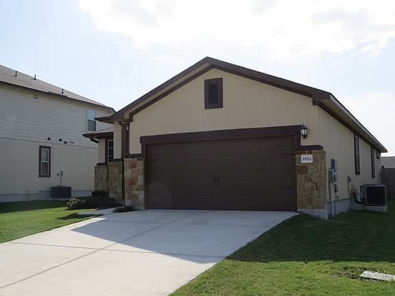 3rd image of 19212 Scoria Dr