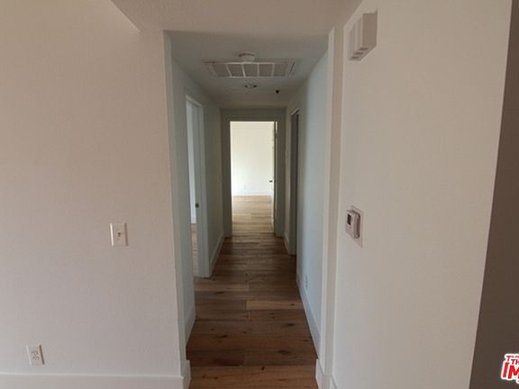 5th image of 940 Larrabee St #302