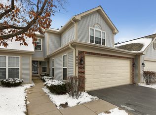 884 Dandridge Ct, Elgin, IL