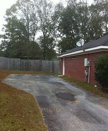 5th image of 7880 Woodland Hills Dr