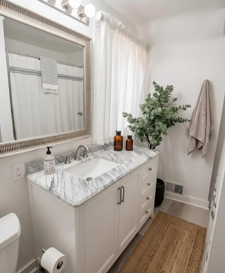 3 bed, 900 sqft, $1,600 — Photo 1