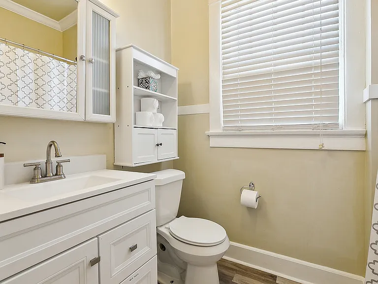 819 Olga St — Photo 8