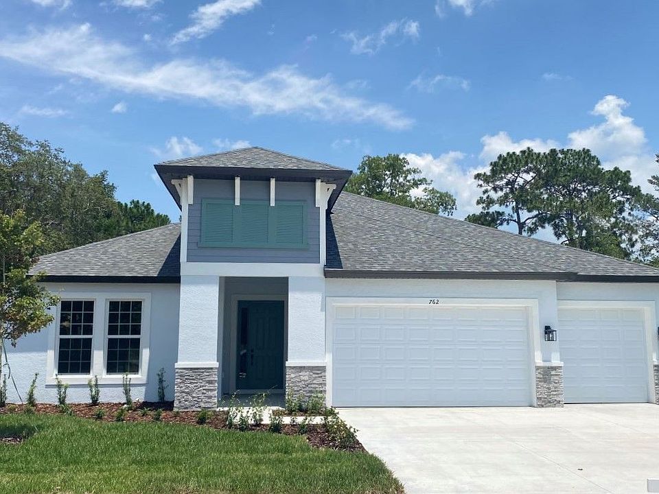 Sapphire new quick move-in home plan at Whiting Estates by William Ryan Homes Tampa