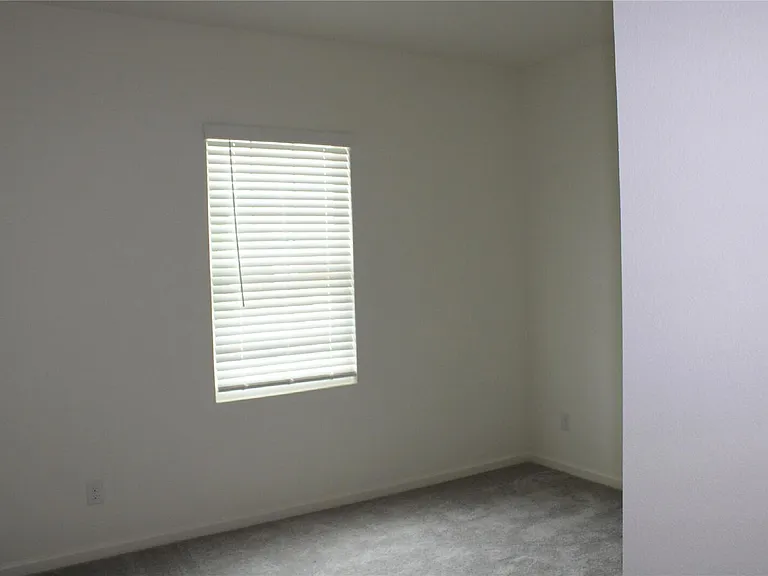 1665 Hossler Trl — Photo 4