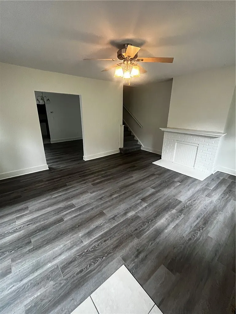 2 bed, 1.5 bath, $1,650 — Photo 2