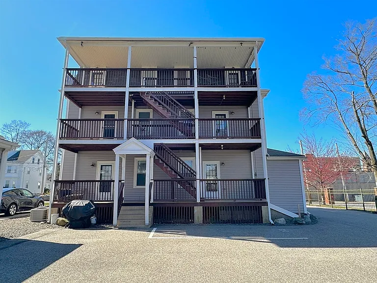 26 Cherry St #1 — Photo 18