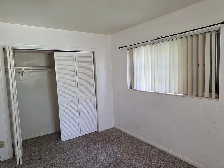 4266 Stirling Rd — Photo 11