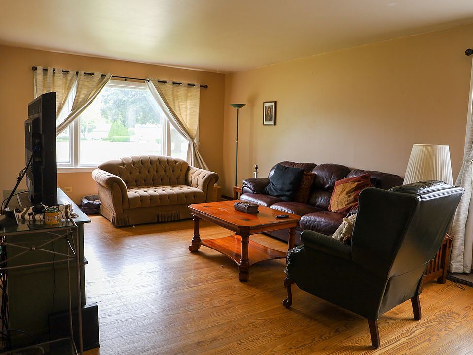 2nd image of 261 Brice Ave