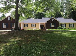 683 Brook Cir, Griffin, GA 30224