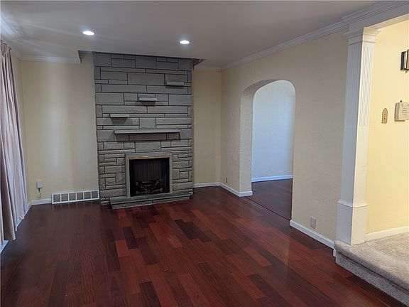 4th image of 1533 Orangewood Ave