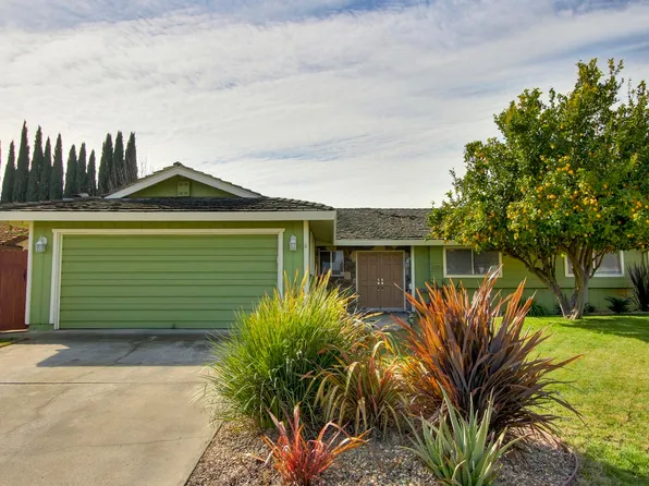 6758 Park Riviera Way, Sacramento, CA 95831
