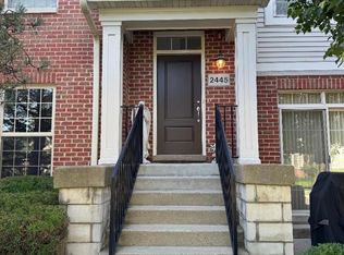 2445 Waterbury Ln #2445, Buffalo Grove, IL 60089