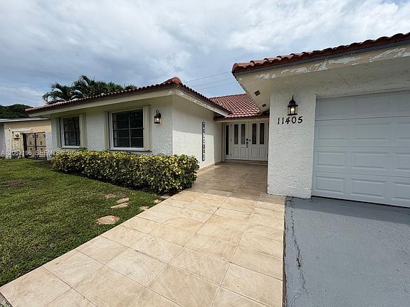 3rd image of 11405 SW 112th Ter